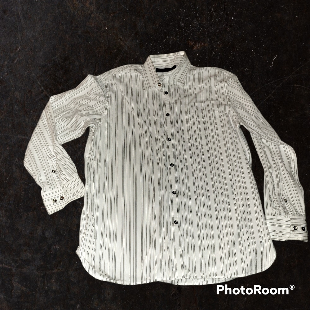 Perry Ellis Mens longsleeve button up size Medium